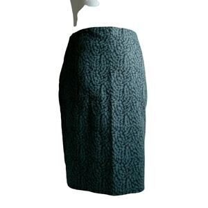 LOFT Leaf Print Pencil Skirt  - Size 2 - NWOT